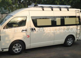 9 seater toyota commuter grand hiace imported mini van hire in delhi india