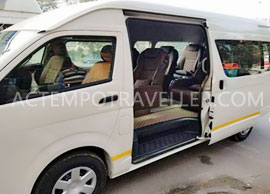5 seater toyota commuter grand hiace imported mini van hire in delhi india